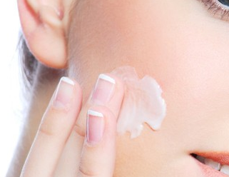 武汉白癜风医院哪个好脸上有白斑